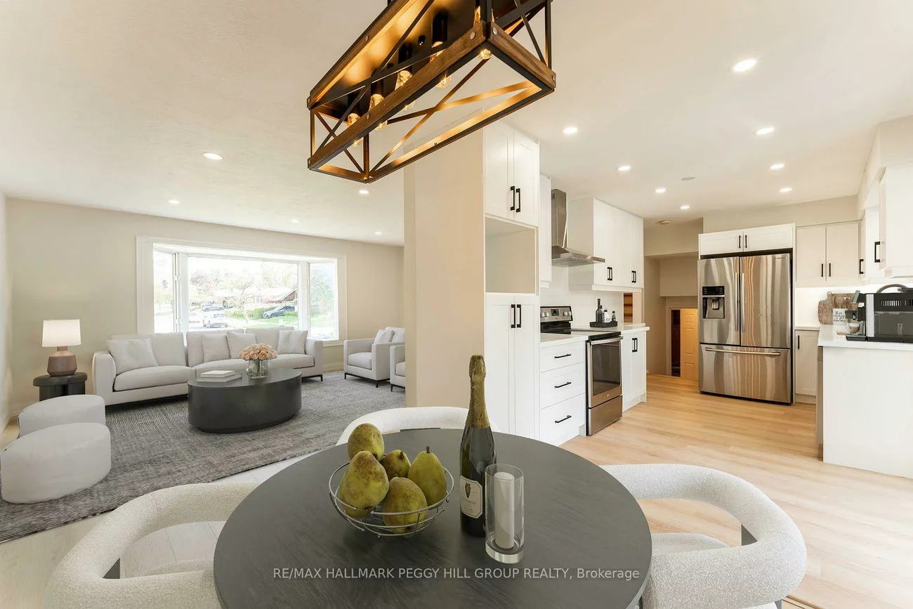 262, Duckworth, Codrington, Barrie