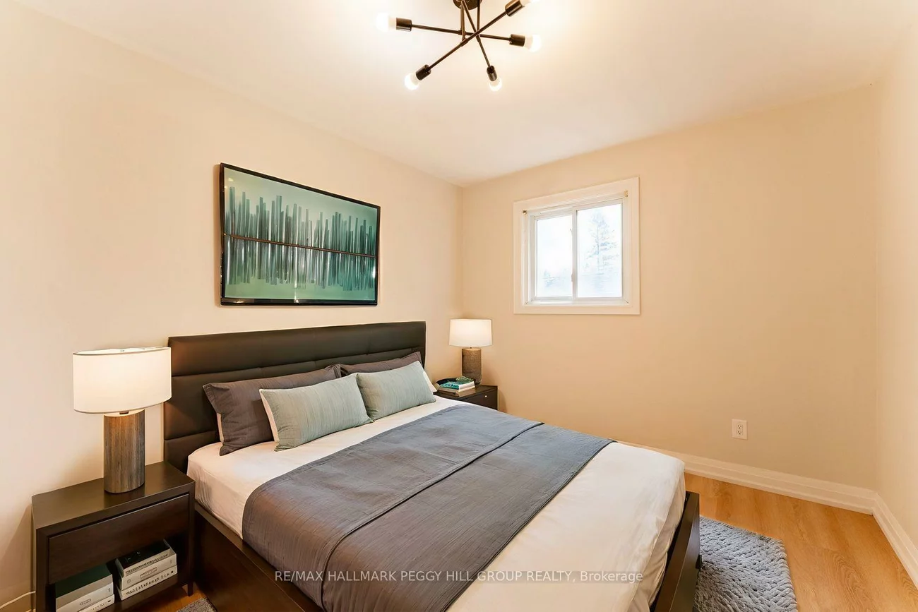 262, Duckworth, Codrington, Barrie