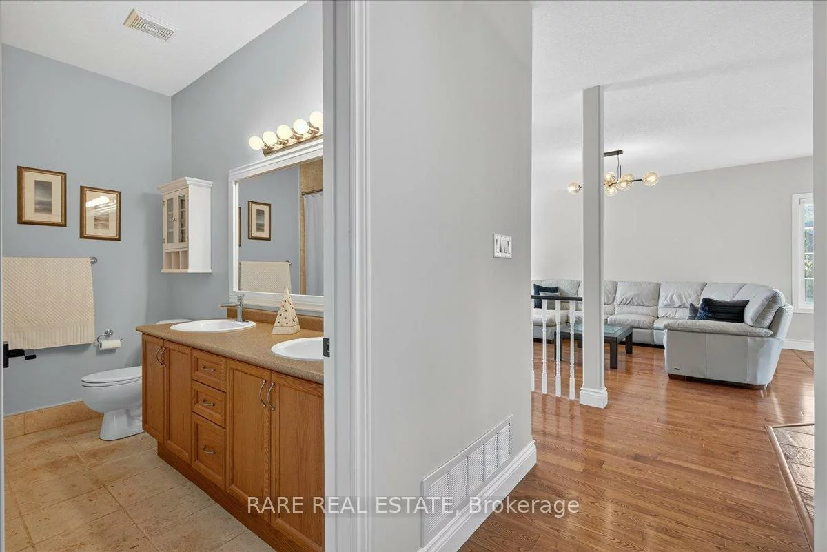 2, Mailey, Edgehill Drive, Barrie