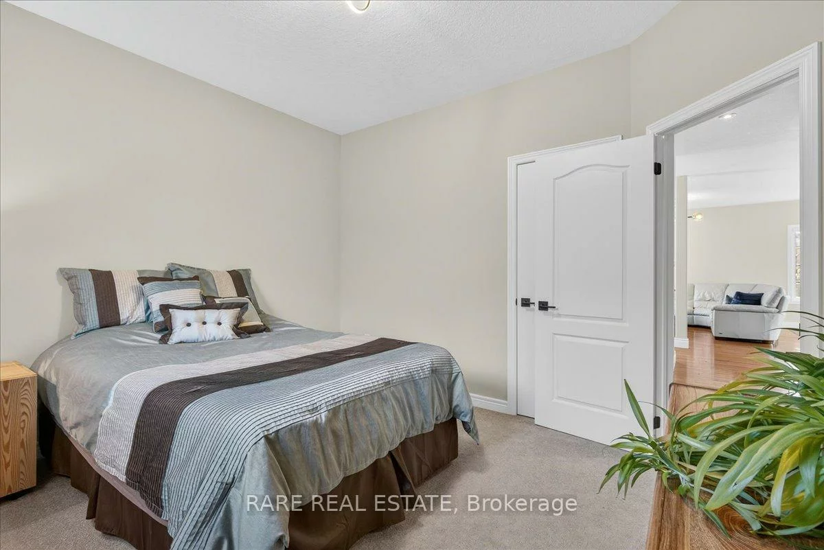 2, Mailey, Edgehill Drive, Barrie