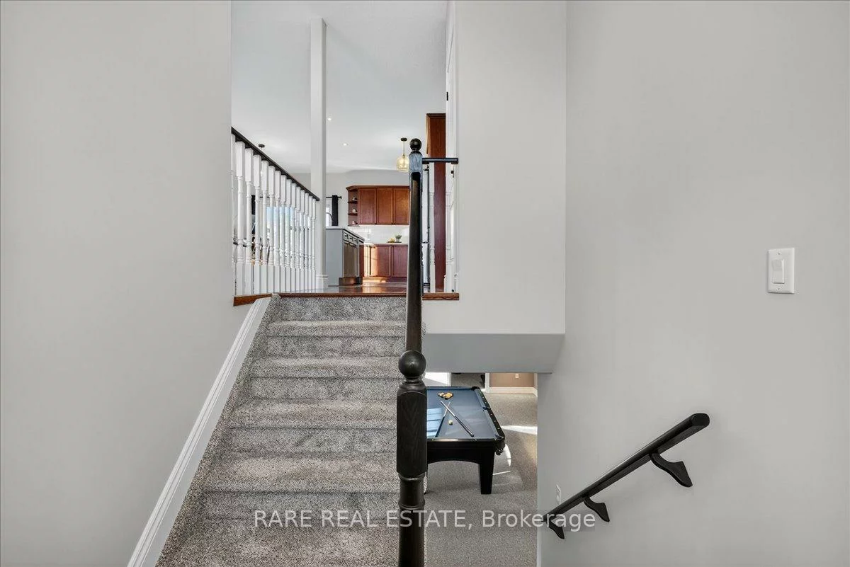 2, Mailey, Edgehill Drive, Barrie