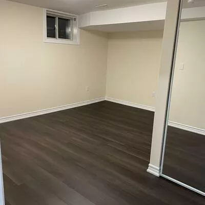 141, Columbia, Holly, Barrie