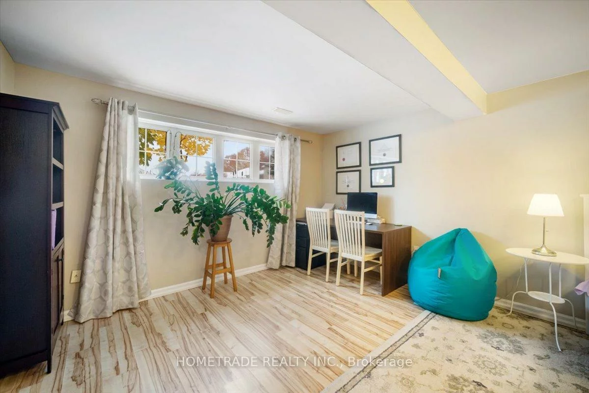 52, Bloxham, Bayshore, Barrie