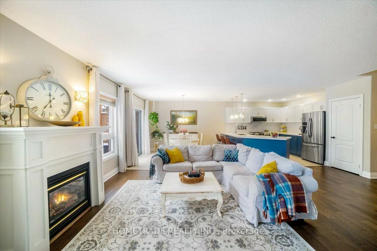 52, Bloxham, Bayshore, Barrie