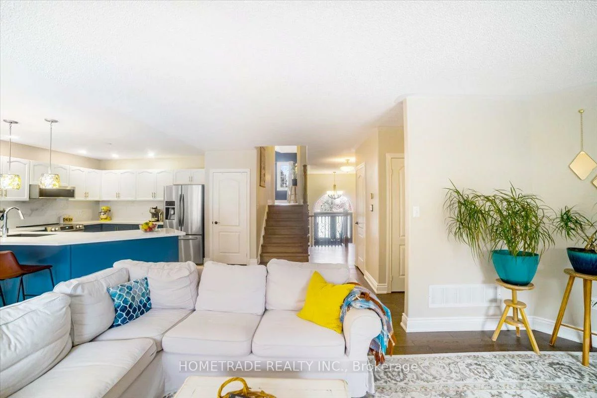 52, Bloxham, Bayshore, Barrie