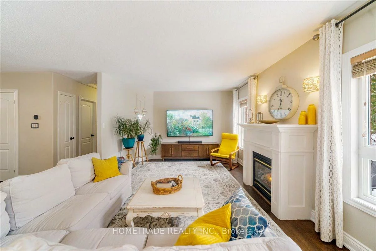 52, Bloxham, Bayshore, Barrie