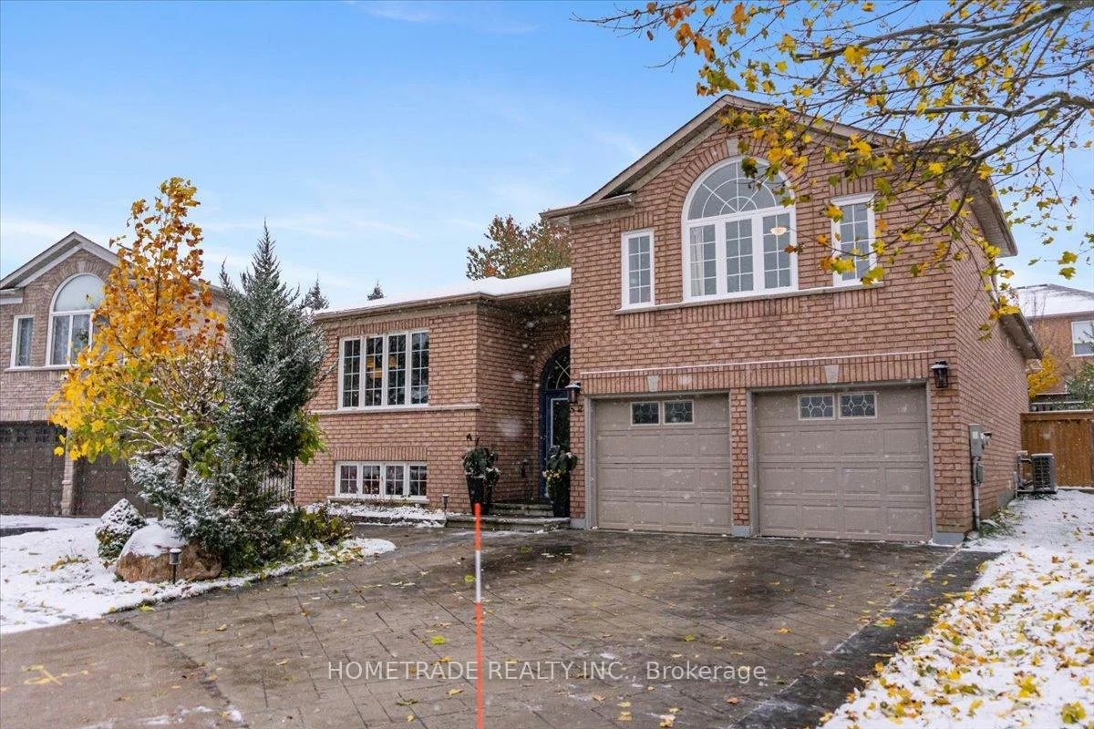52, Bloxham, Bayshore, Barrie