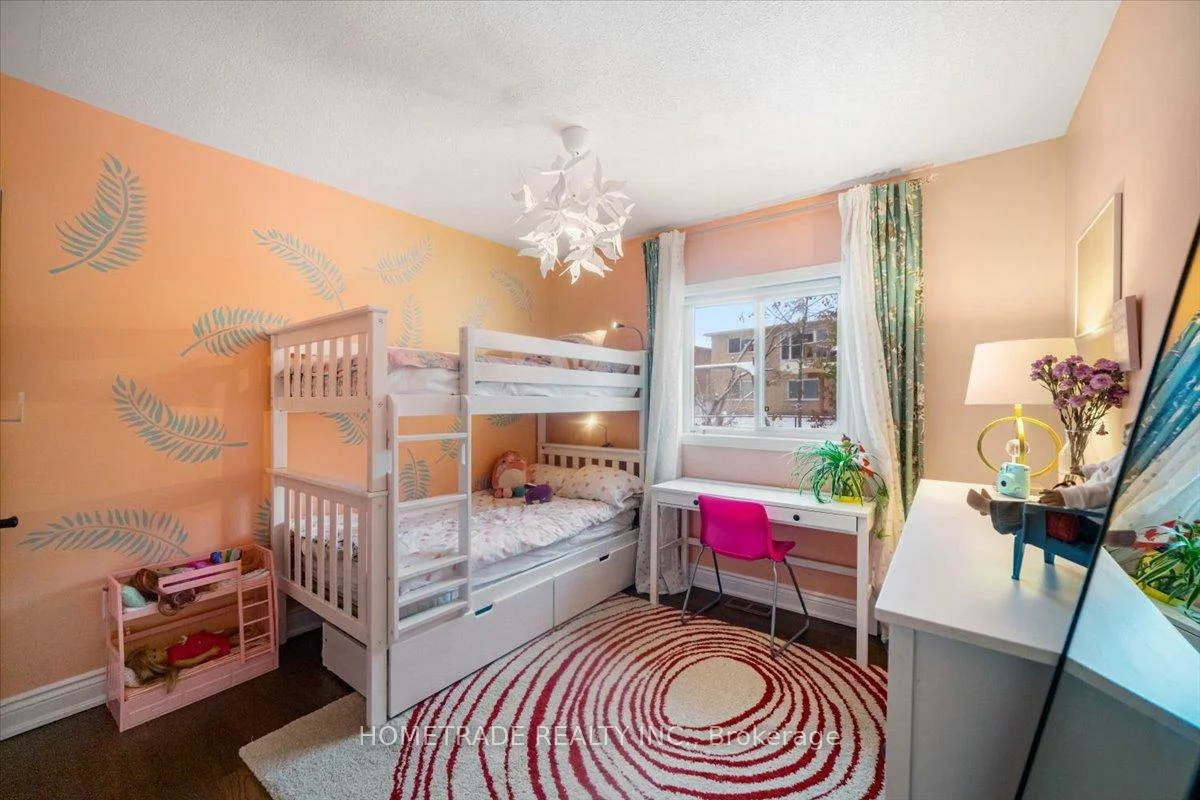 52, Bloxham, Bayshore, Barrie