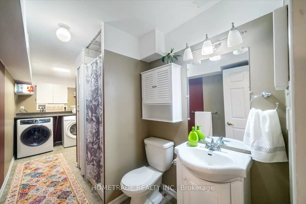 52, Bloxham, Bayshore, Barrie