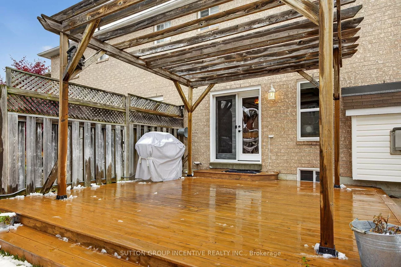 56, Weymouth, Georgian Drive, Barrie