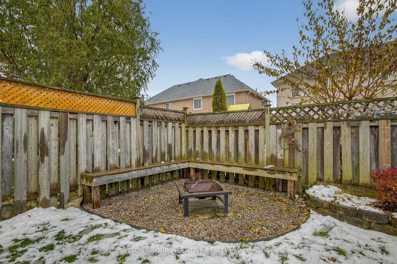 56, Weymouth, Georgian Drive, Barrie