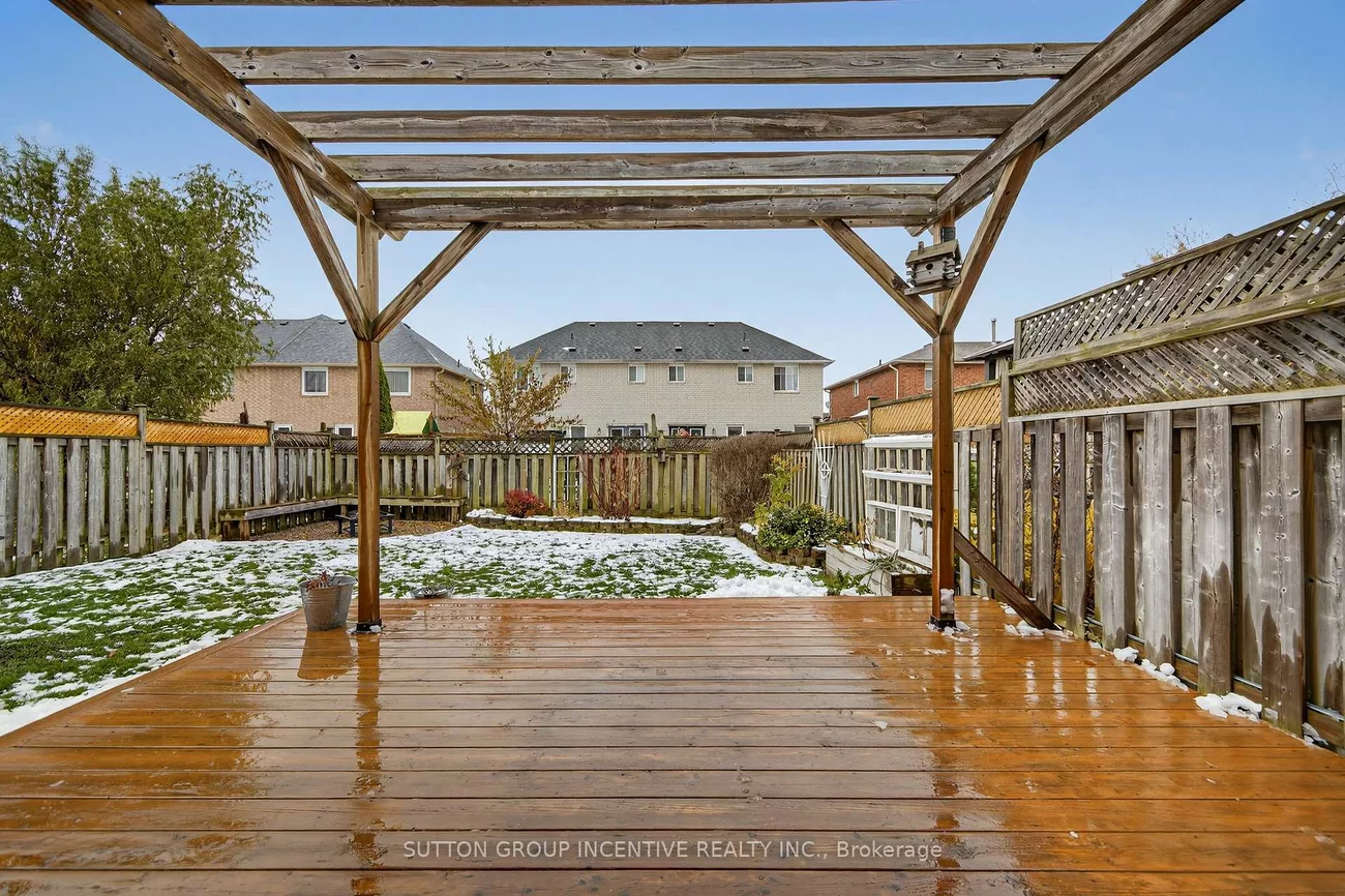 56, Weymouth, Georgian Drive, Barrie