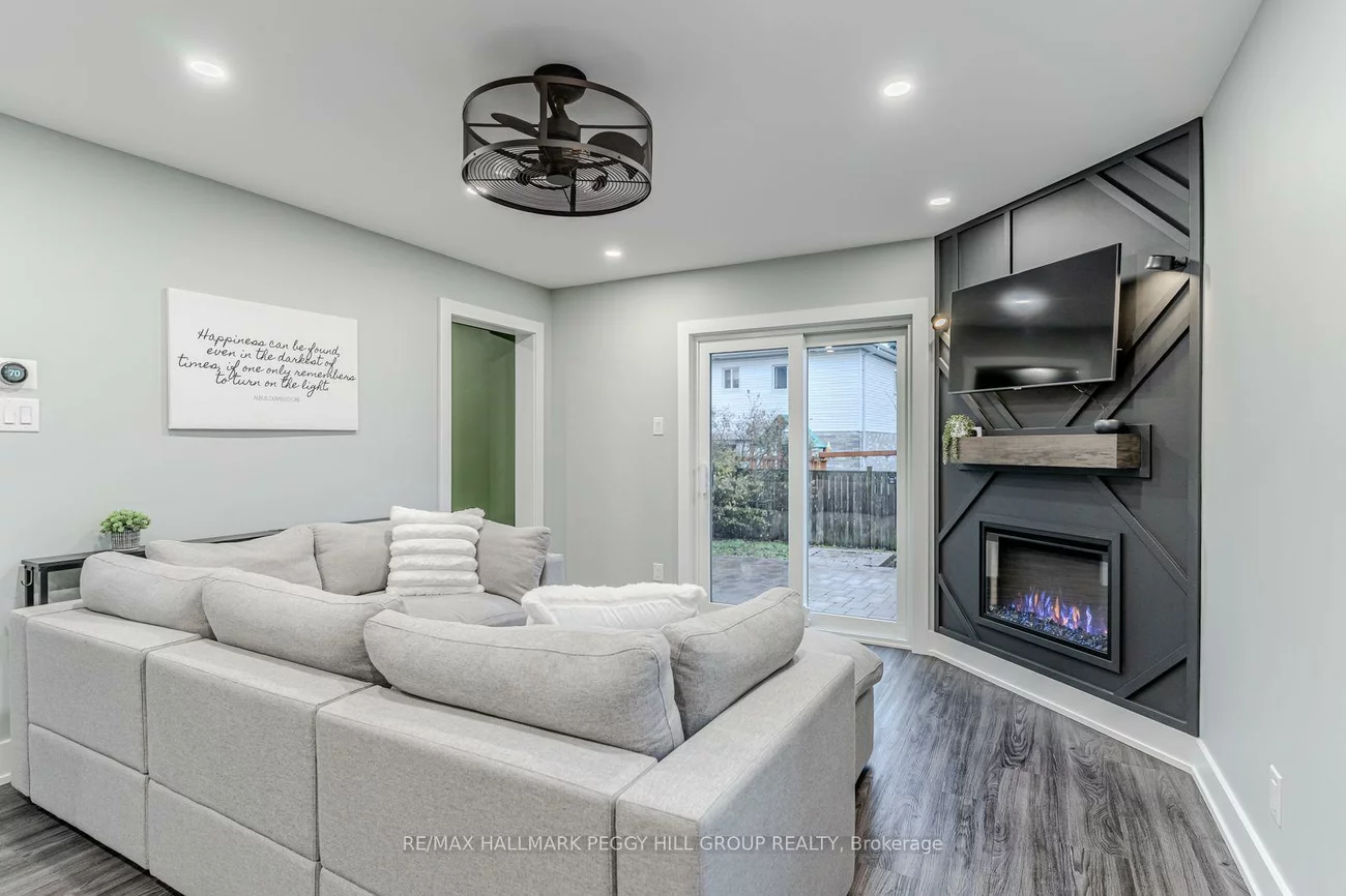 50, Downing, Holly, Barrie