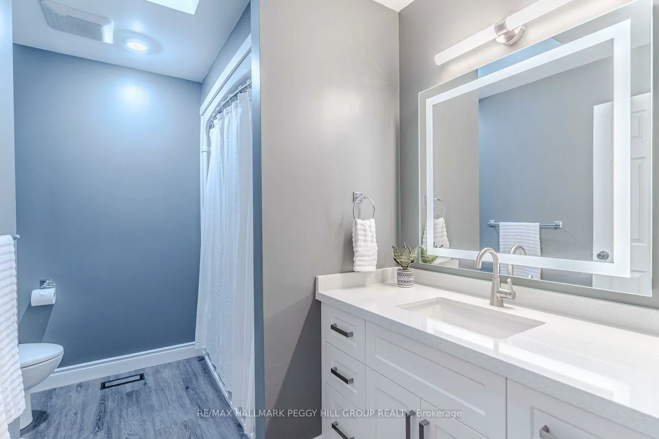 50, Downing, Holly, Barrie