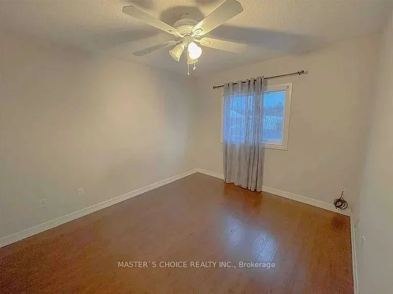 29, Drake, Painswick South, Barrie