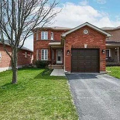 29, Drake, Painswick South, Barrie