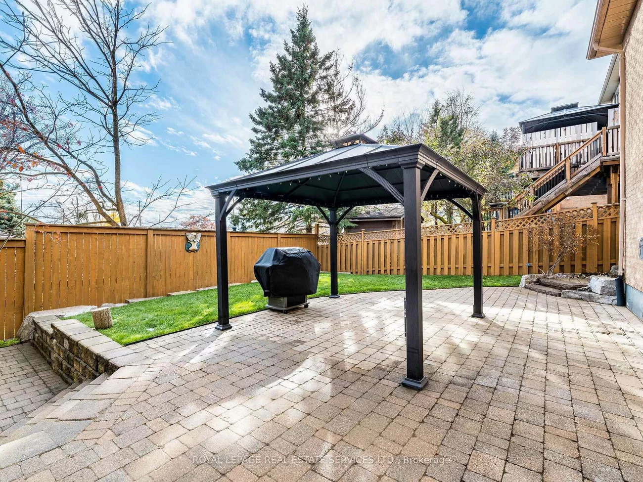 8, Macallister, Letitia Heights, Barrie