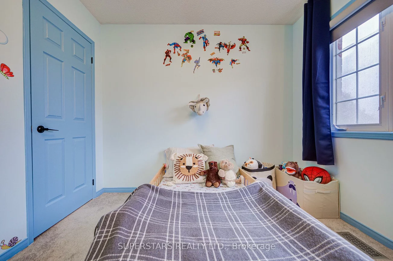 163, Brucker, Holly, Barrie