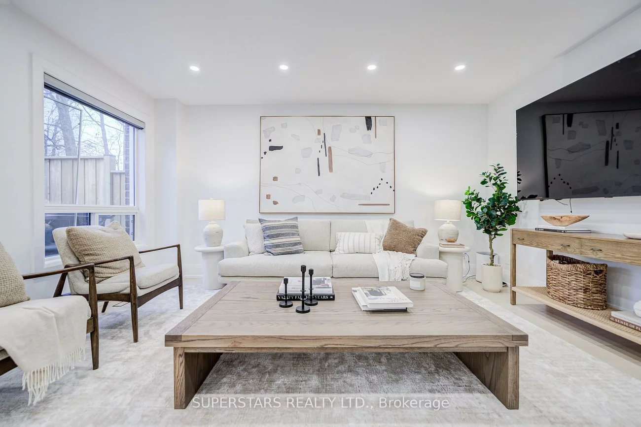 163, Brucker, Holly, Barrie