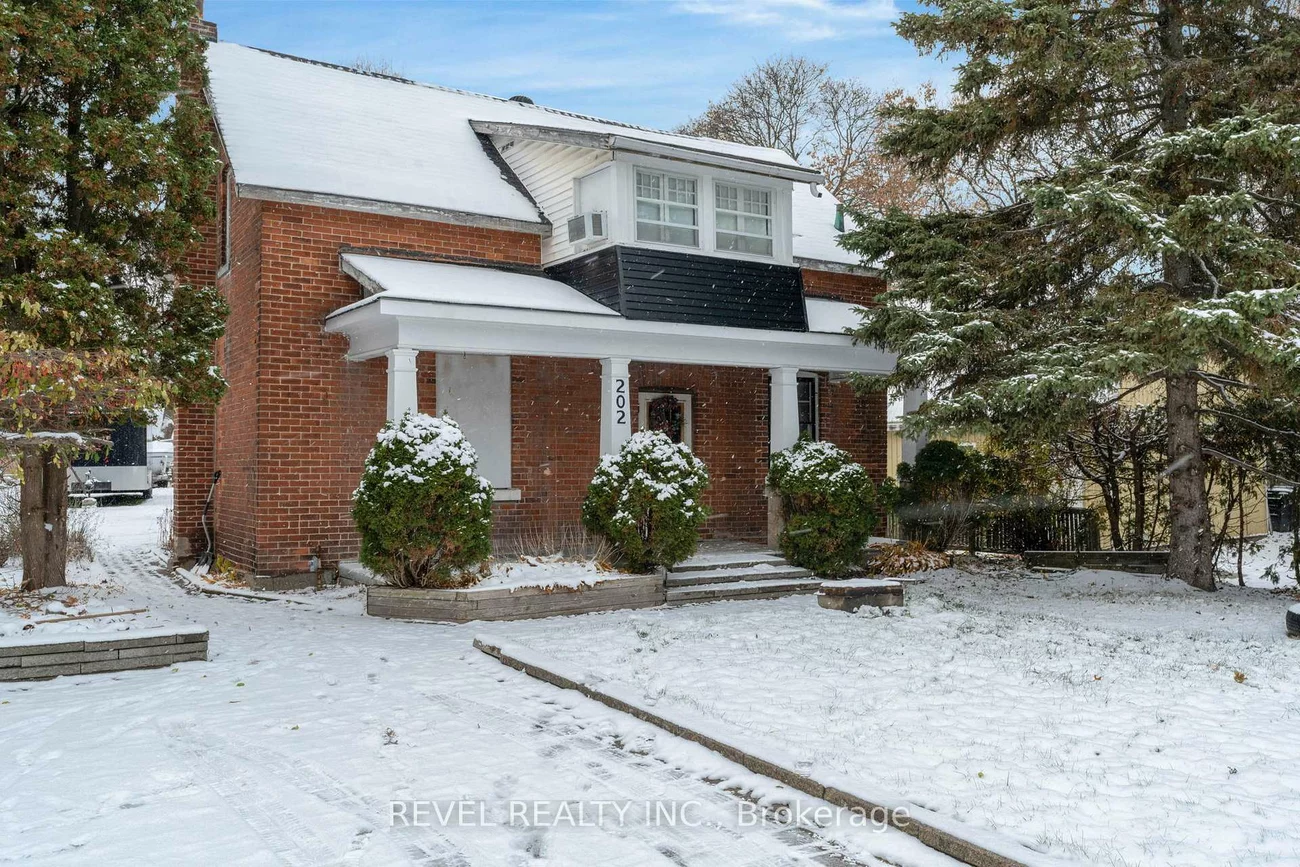 202, Bradford, Allandale Centre, Barrie