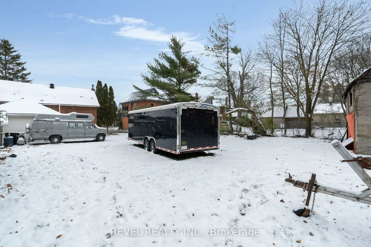 202, Bradford, Allandale Centre, Barrie