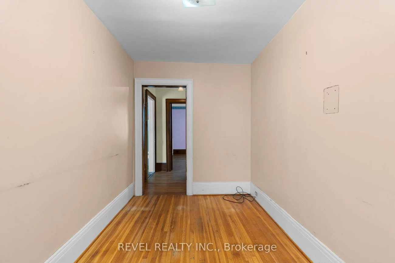 202, Bradford, Allandale Centre, Barrie