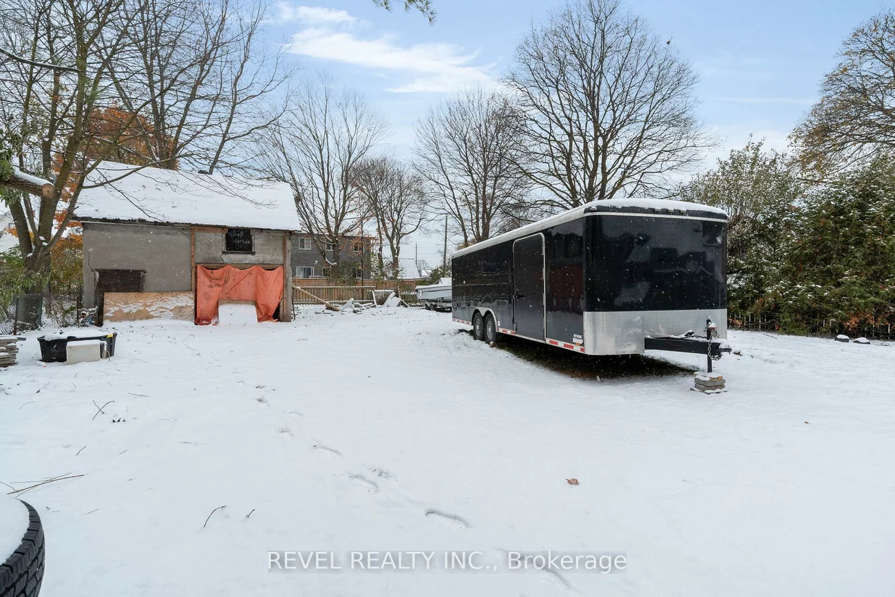 202, Bradford, Allandale Centre, Barrie