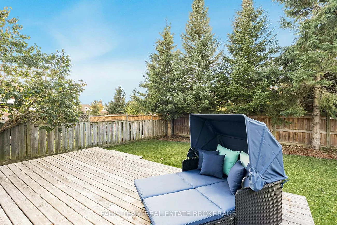 230, Kozlov, West Bayfield, Barrie