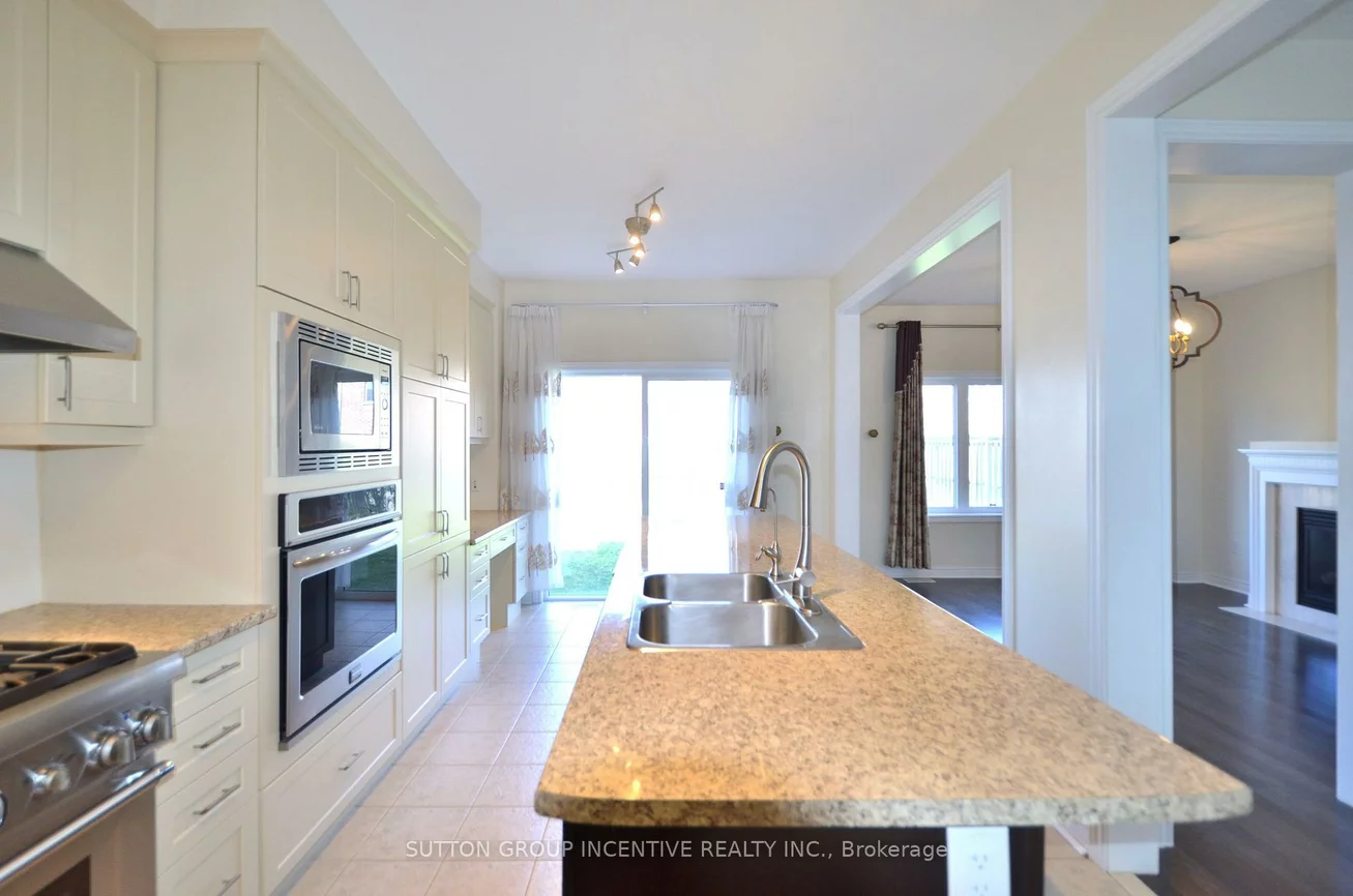 15, FORSYTH, West Bayfield, Barrie