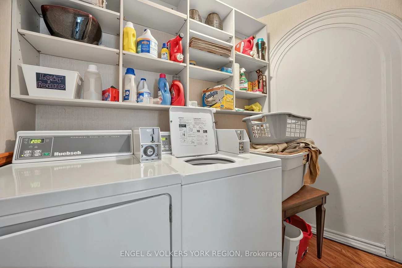 64, High, Queen's Park, Barrie