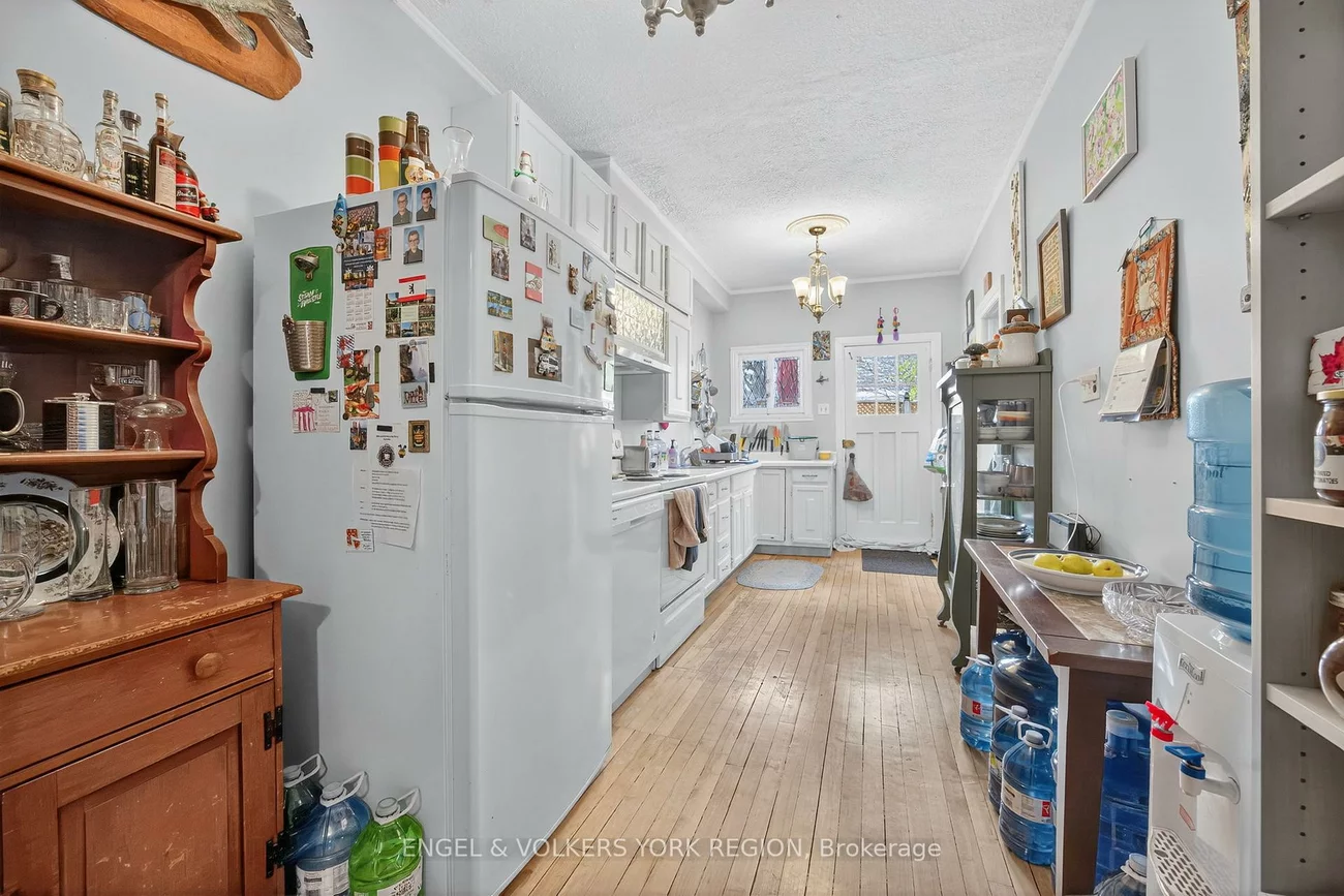 64, High, Queen's Park, Barrie