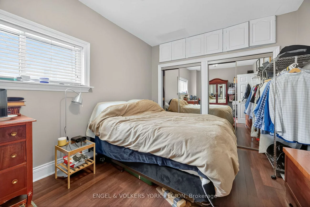 64, High, Queen's Park, Barrie