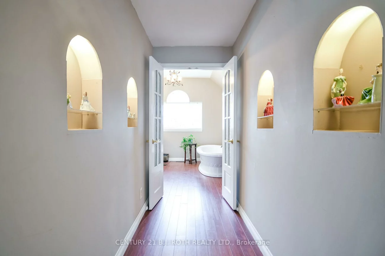 164, Cook, Codrington, Barrie