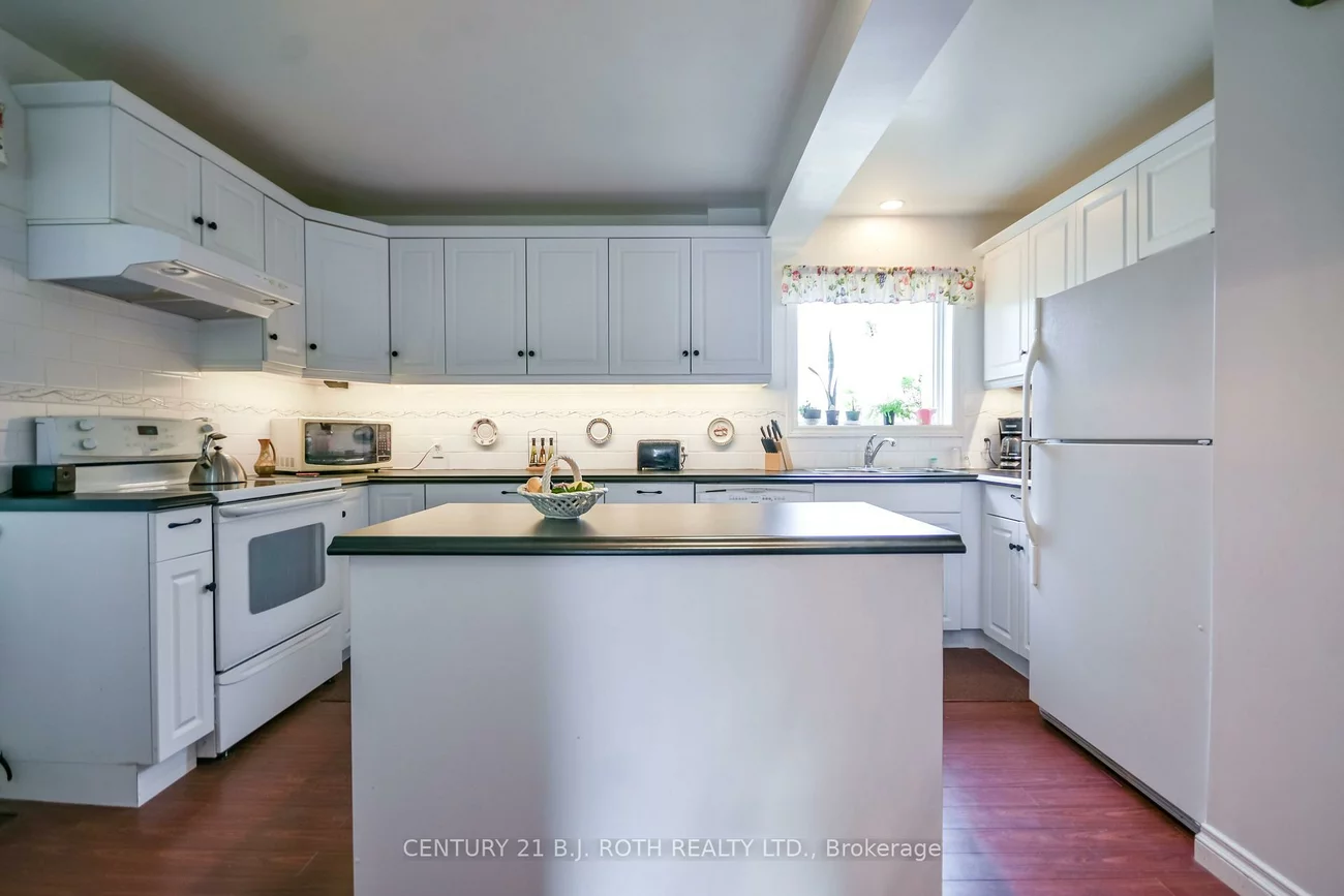 164, Cook, Codrington, Barrie