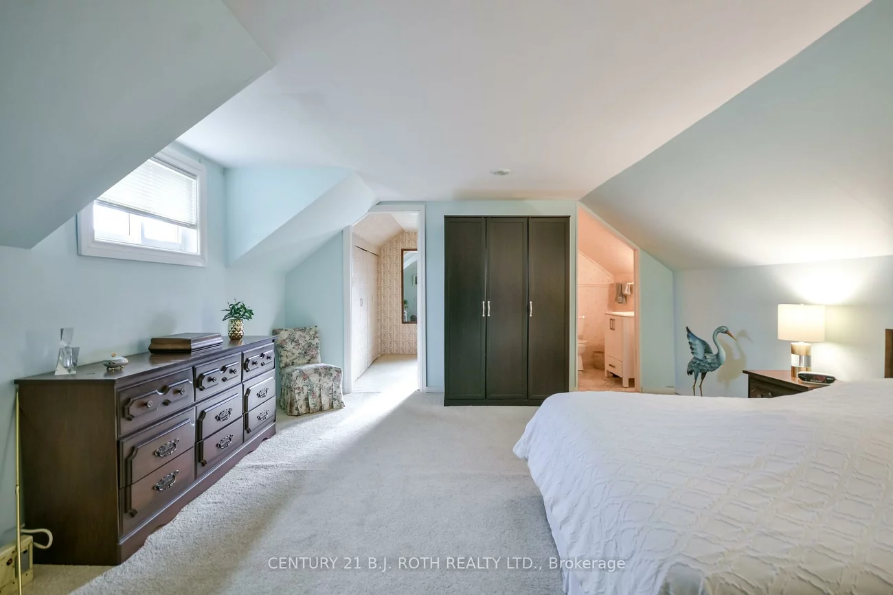 164, Cook, Codrington, Barrie