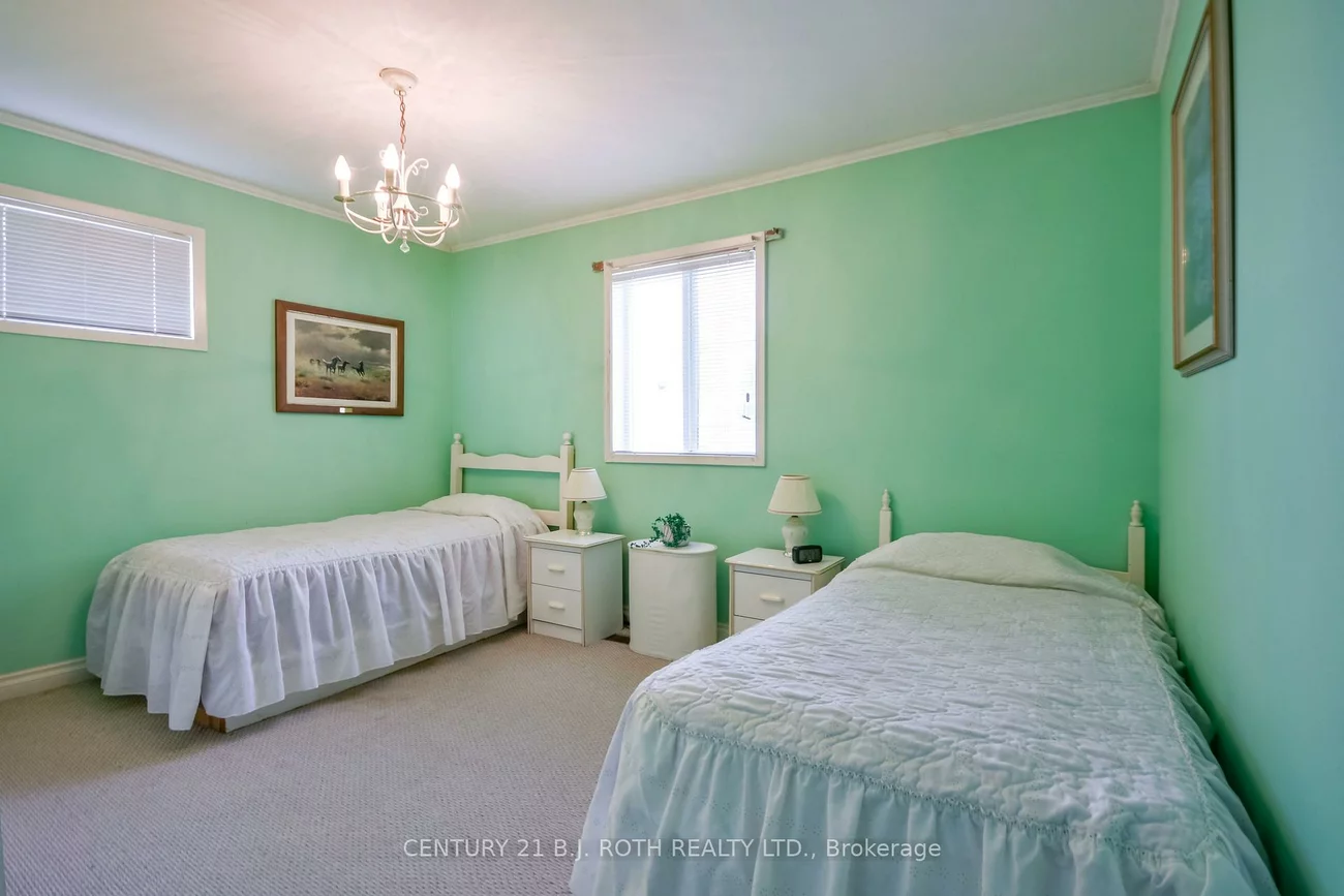 164, Cook, Codrington, Barrie