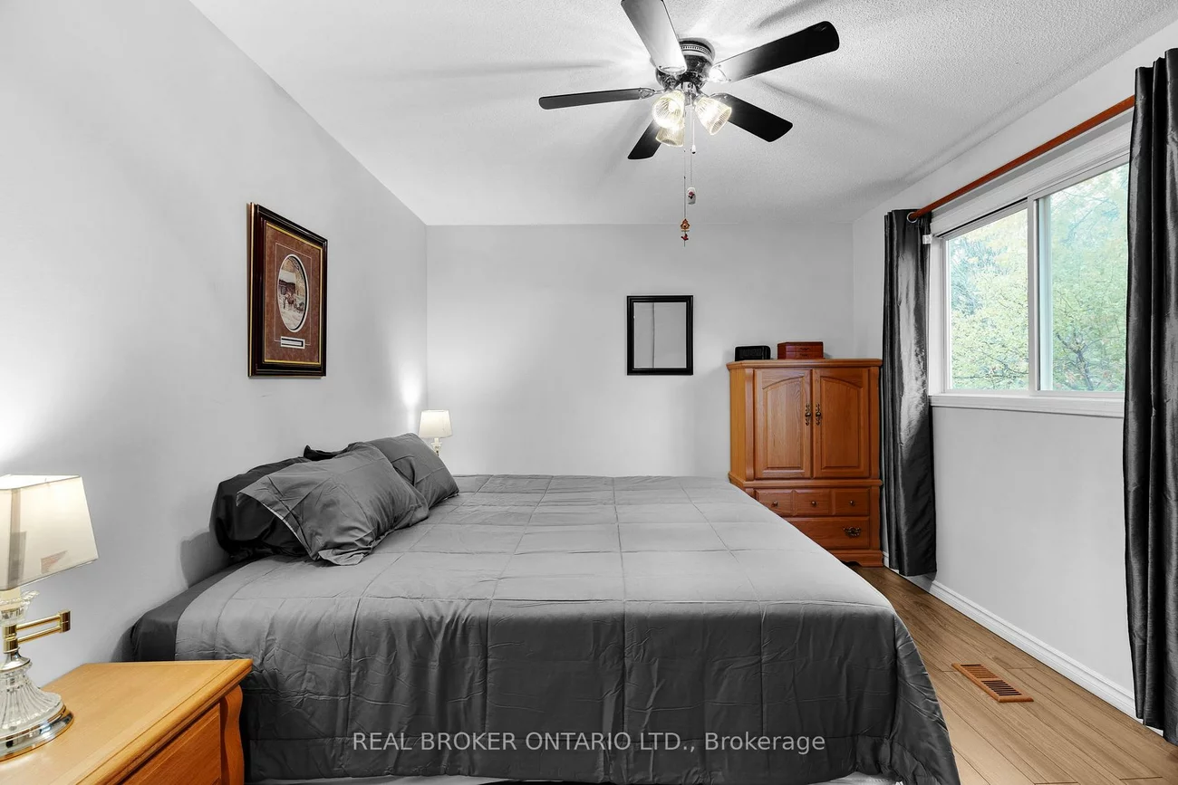 27, Knicely, Painswick North, Barrie