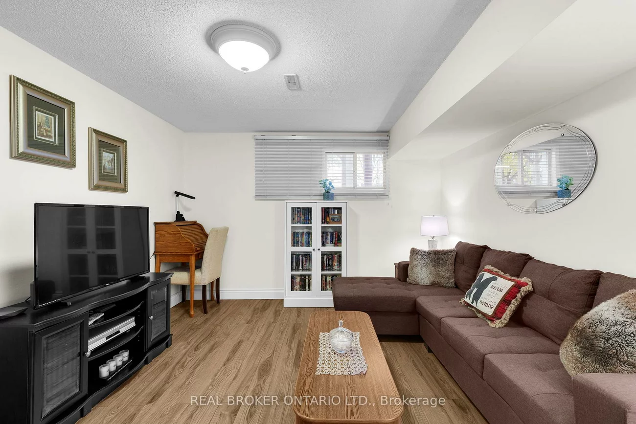 27, Knicely, Painswick North, Barrie