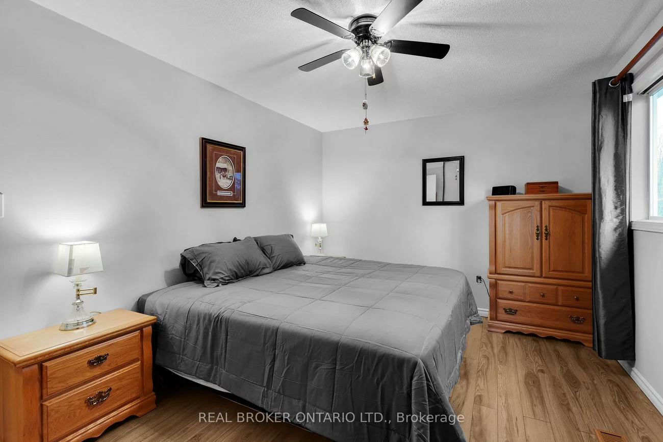 27, Knicely, Painswick North, Barrie