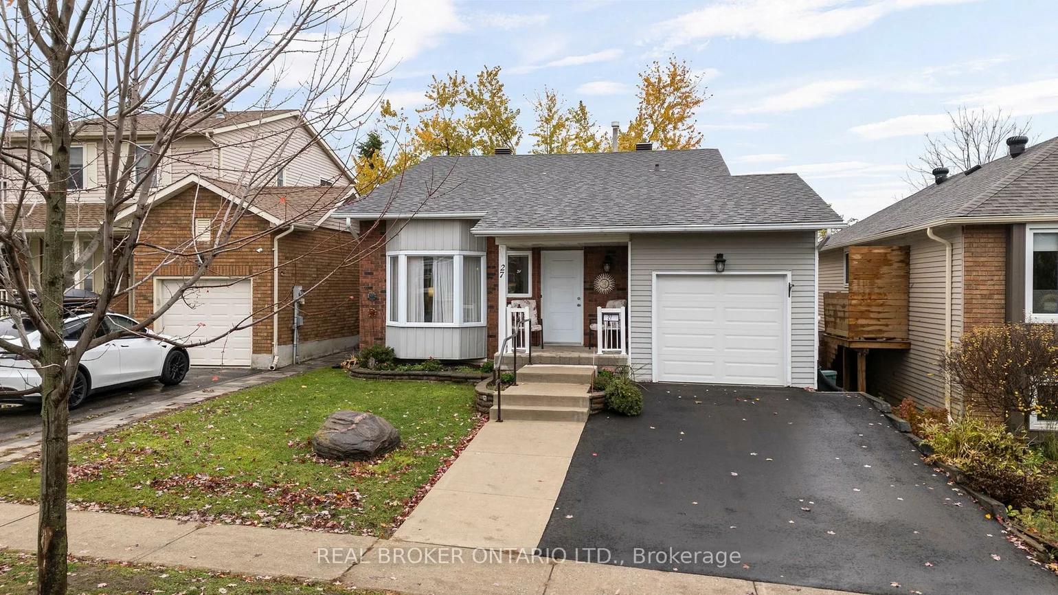 27, Knicely, Painswick North, Barrie