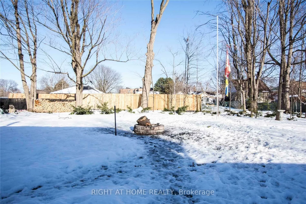 133-135, Mulcaster, Codrington, Barrie