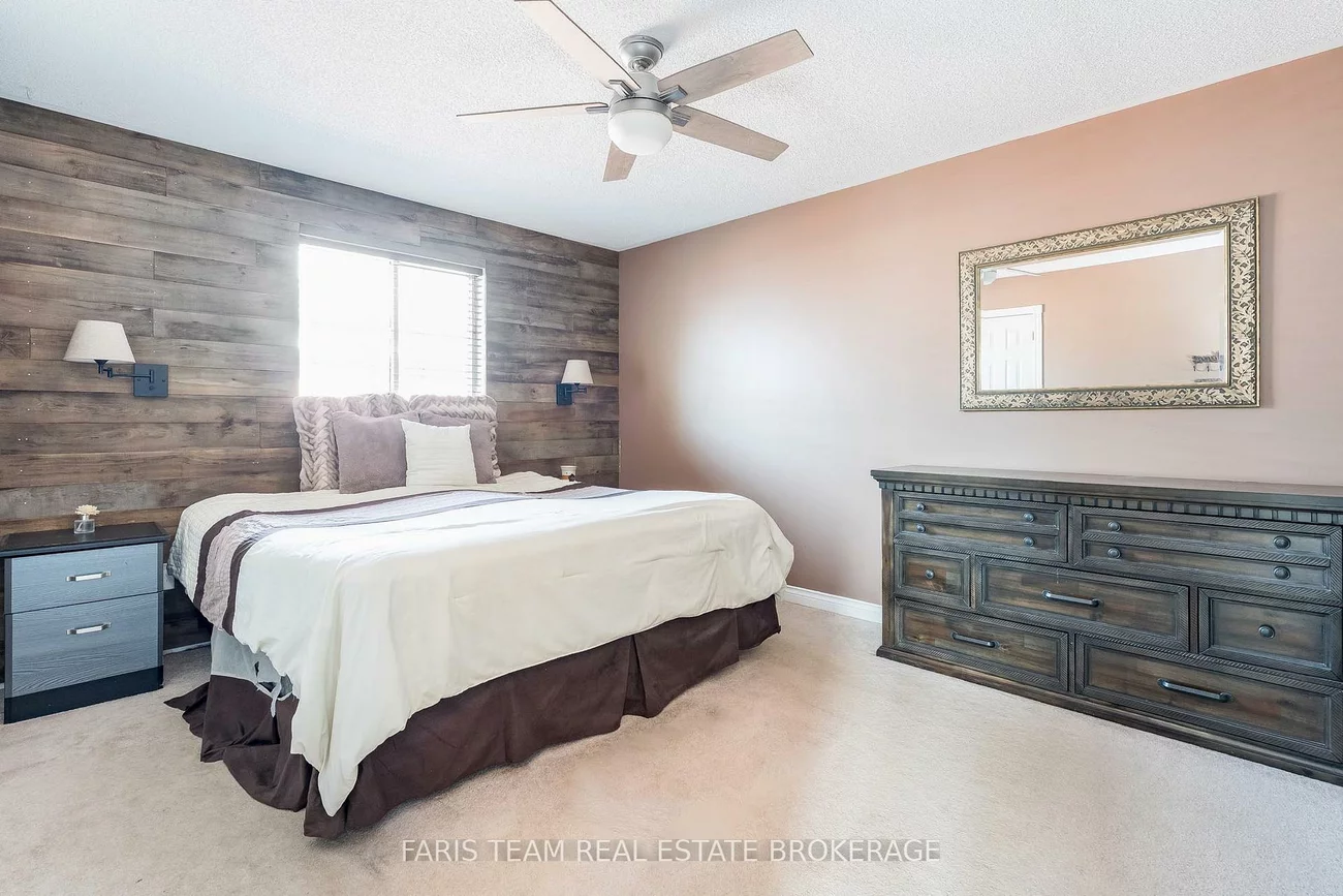 24, Marsellus, Holly, Barrie