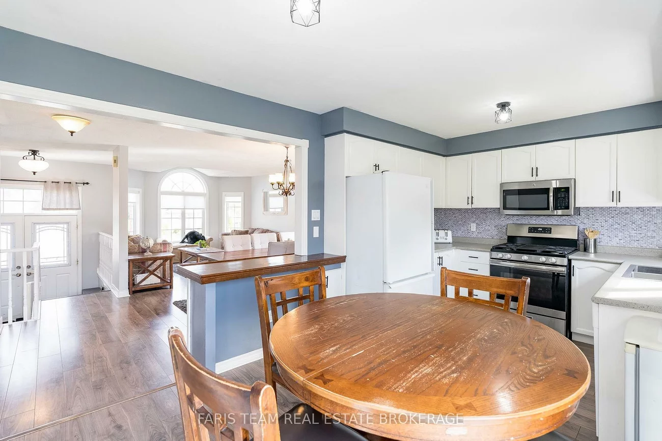 24, Marsellus, Holly, Barrie