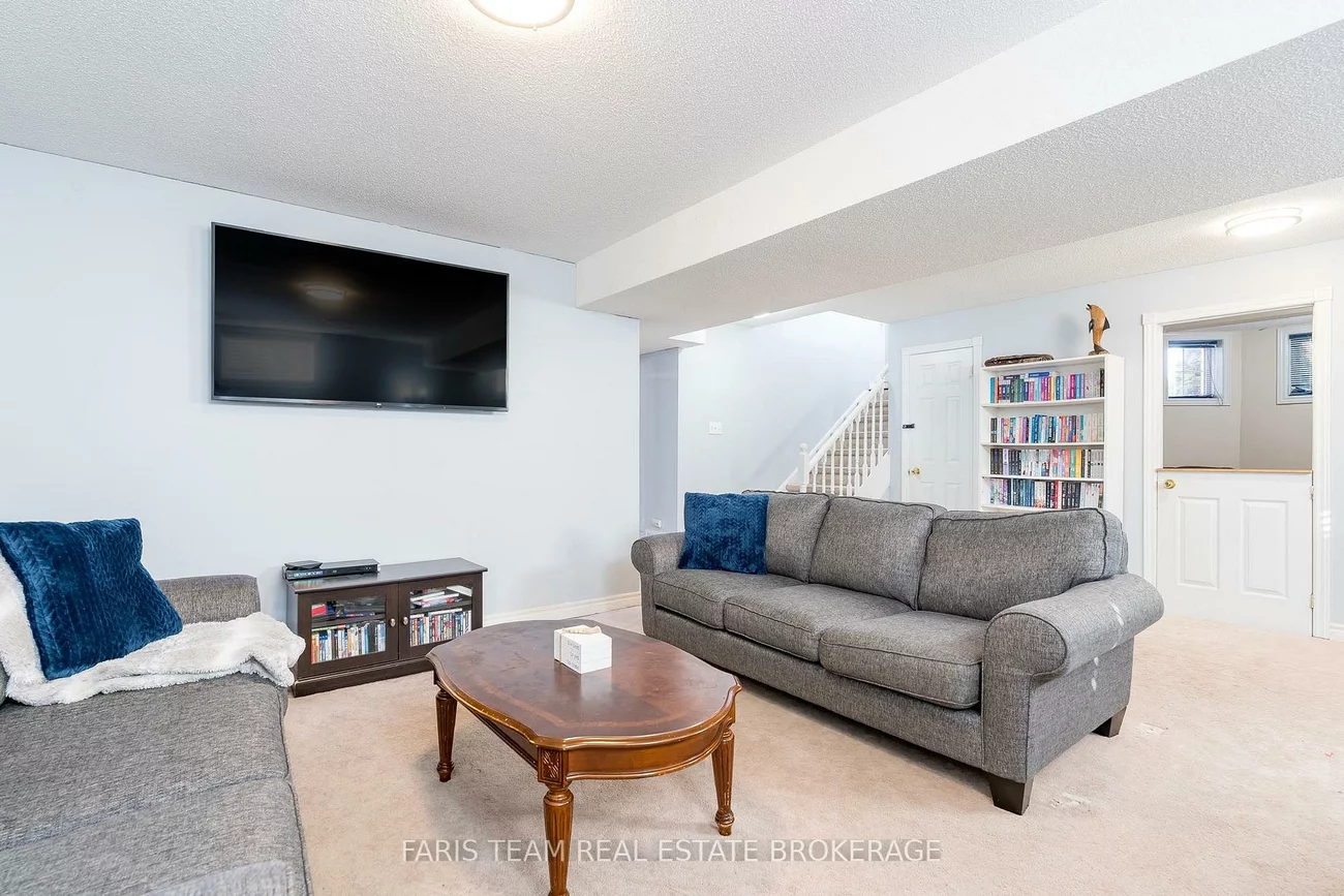 24, Marsellus, Holly, Barrie