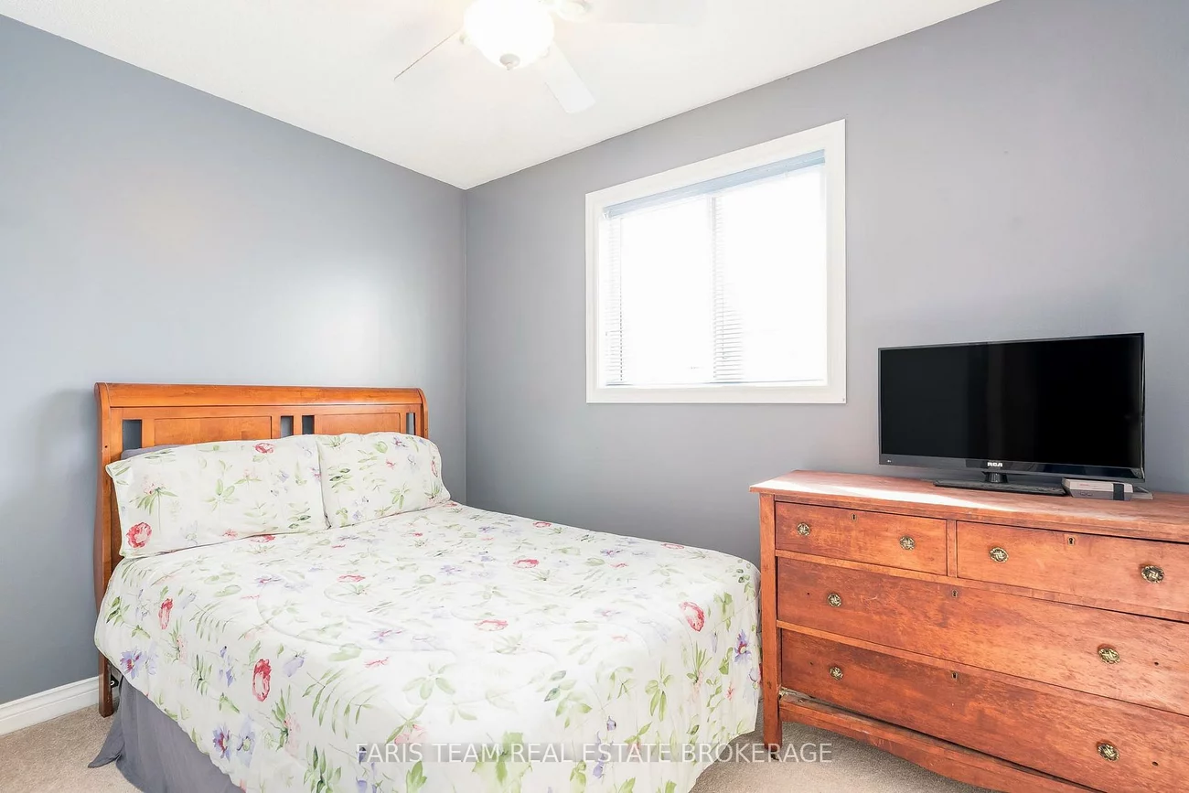 24, Marsellus, Holly, Barrie