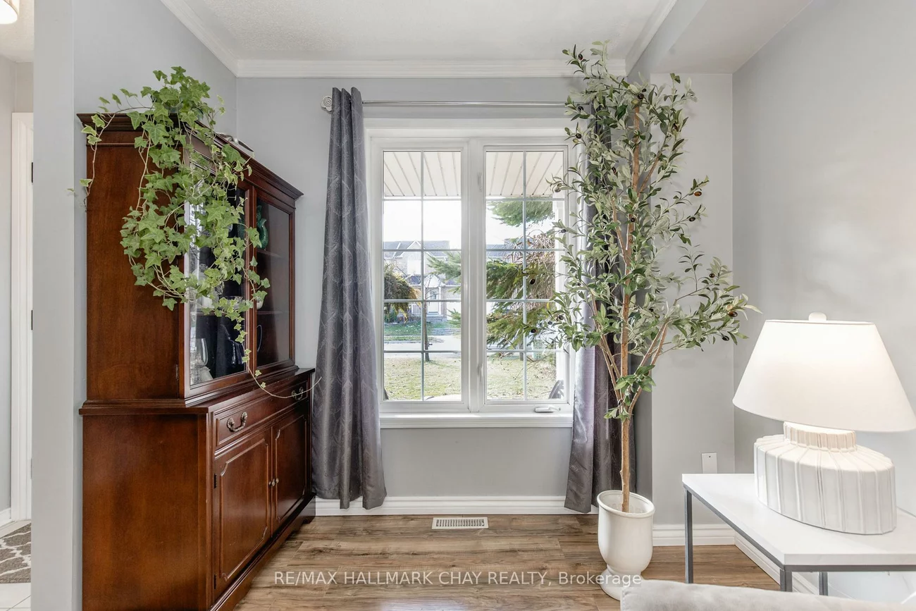 86, Trevino, East Bayfield, Barrie