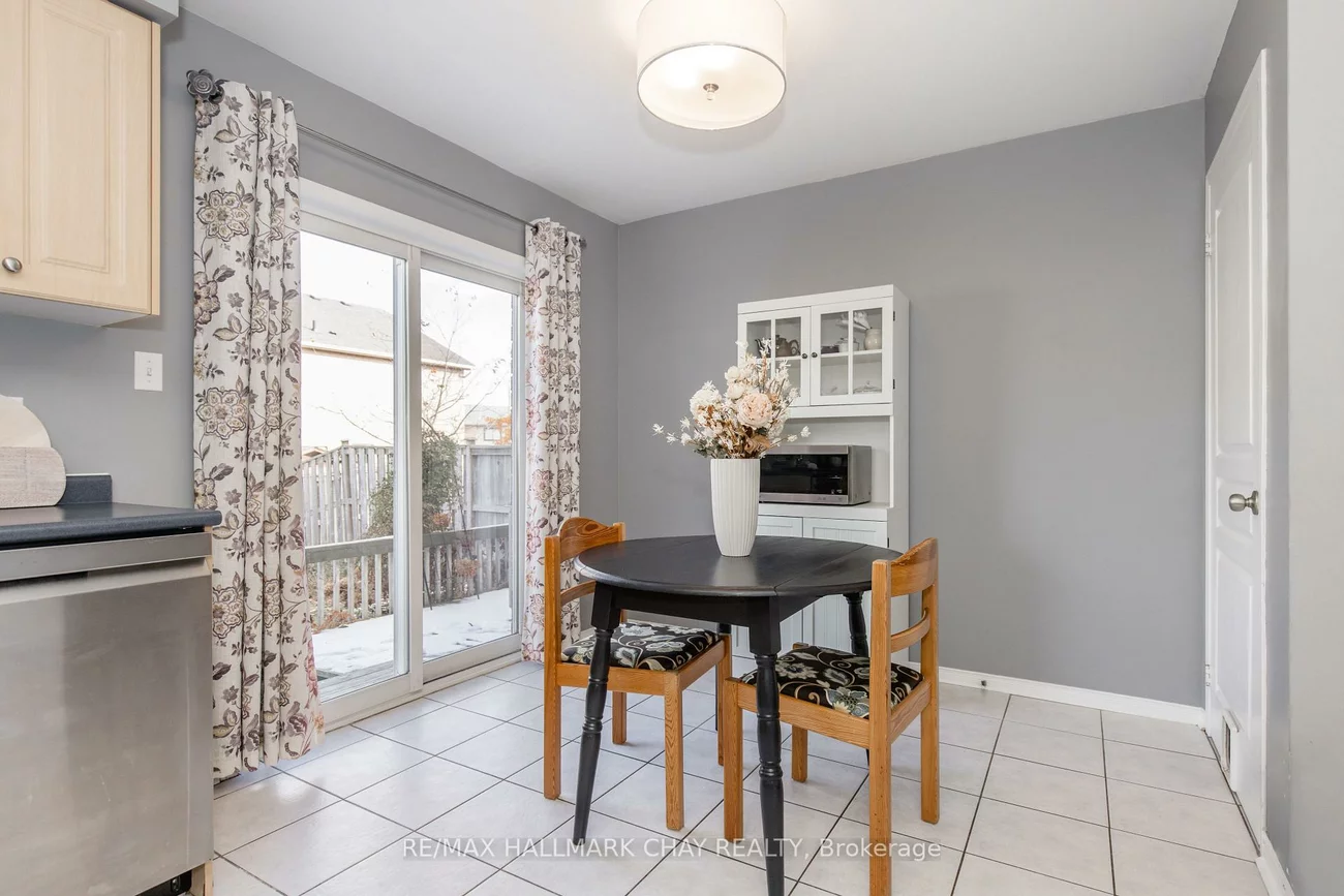 86, Trevino, East Bayfield, Barrie