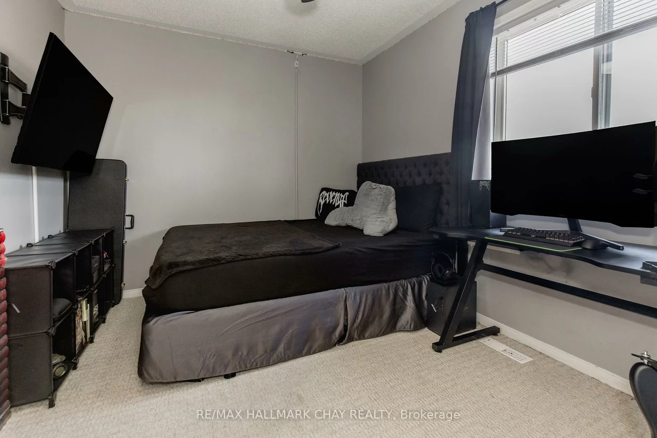 86, Trevino, East Bayfield, Barrie