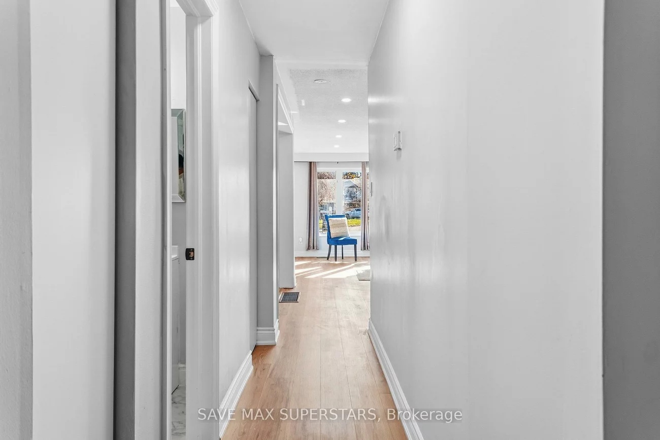 71, College, Grove East, Barrie