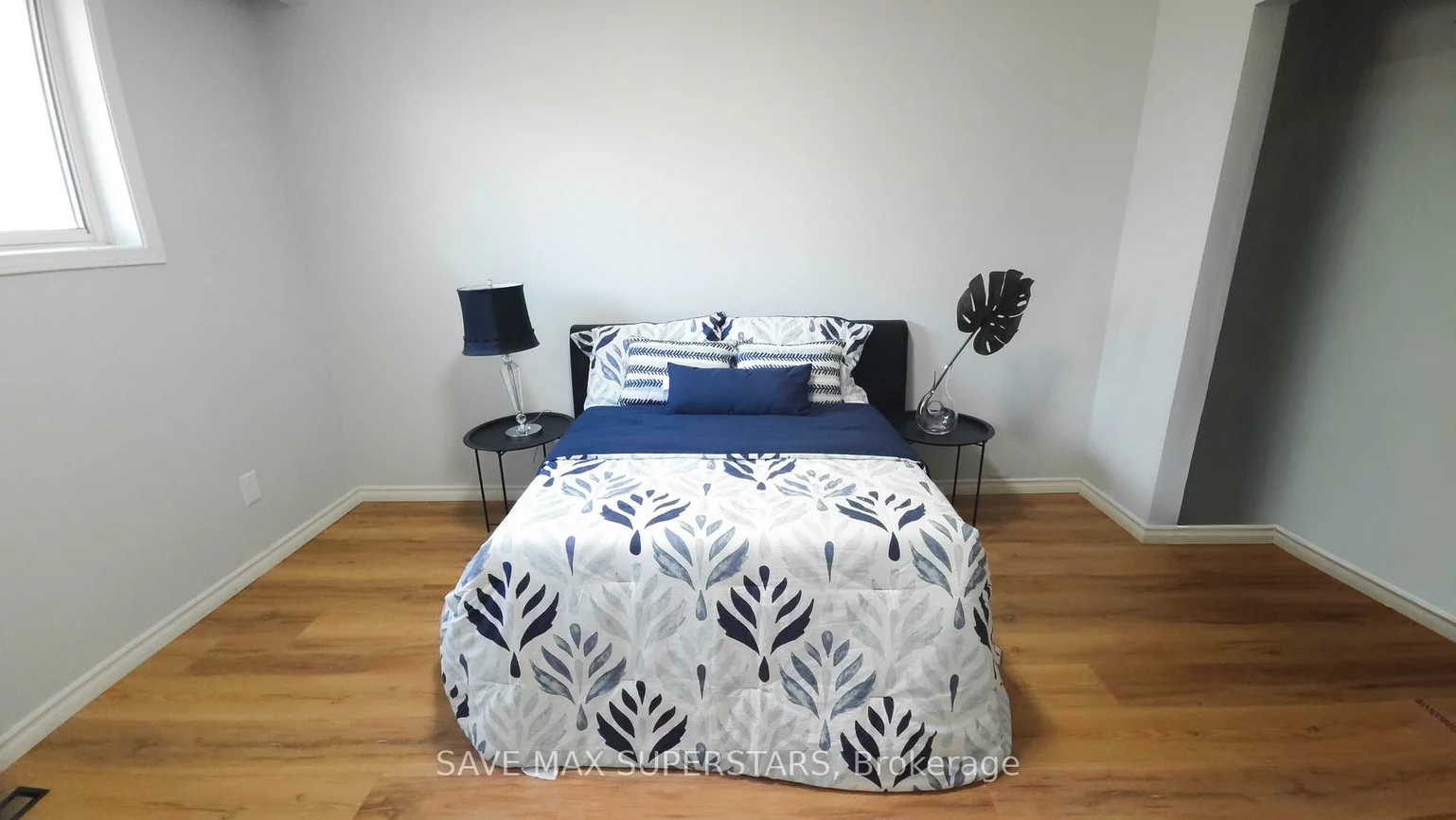 71, College, Grove East, Barrie